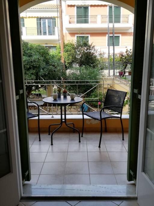 Sunny Stay Furnished Apartment In Kanoni エクステリア 写真